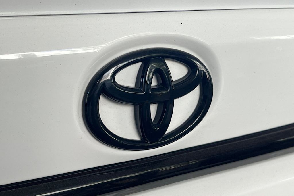 Thumbnail: 2023 Toyota Corolla - 7