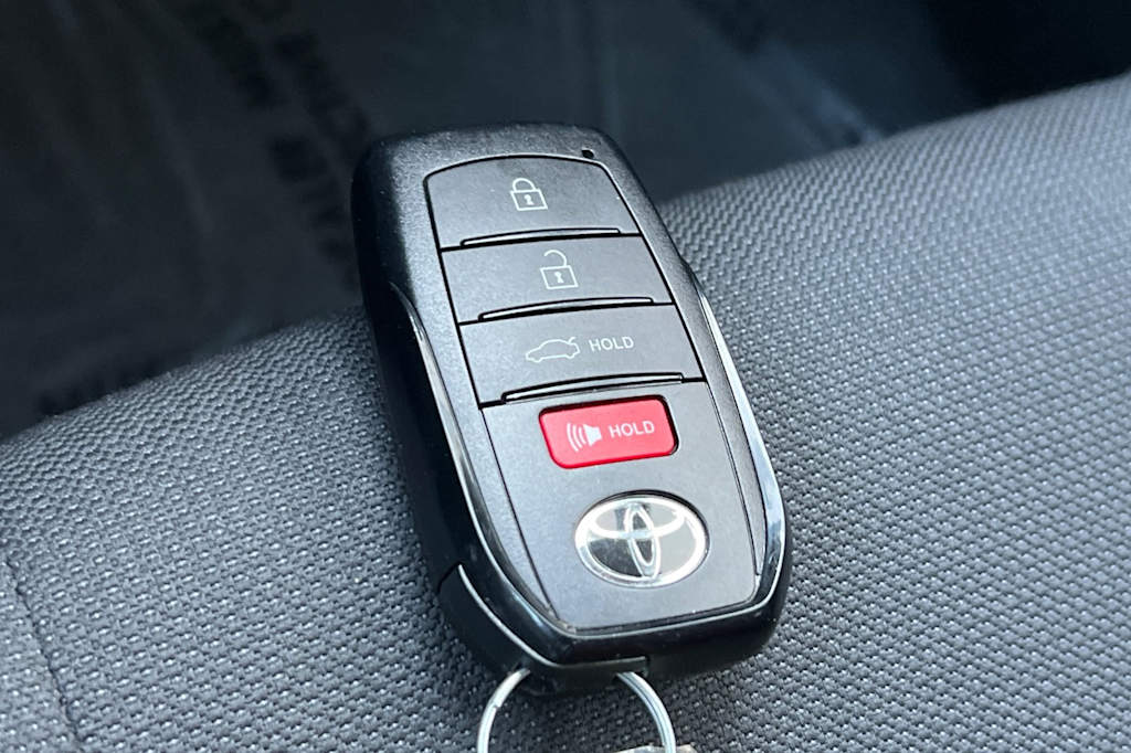 Thumbnail: 2023 Toyota Corolla - 17