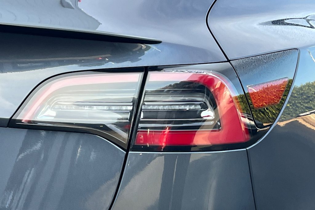 Thumbnail: 2023 Tesla Model 3 - 22