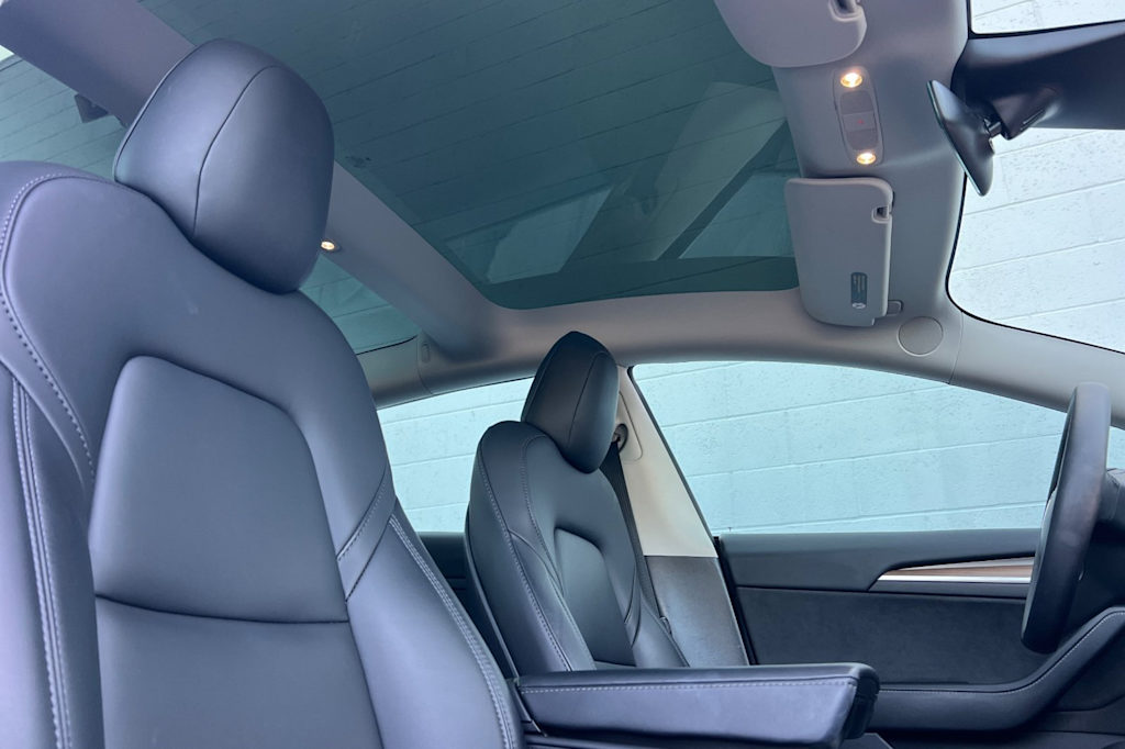 Thumbnail: 2023 Tesla Model 3 - 23