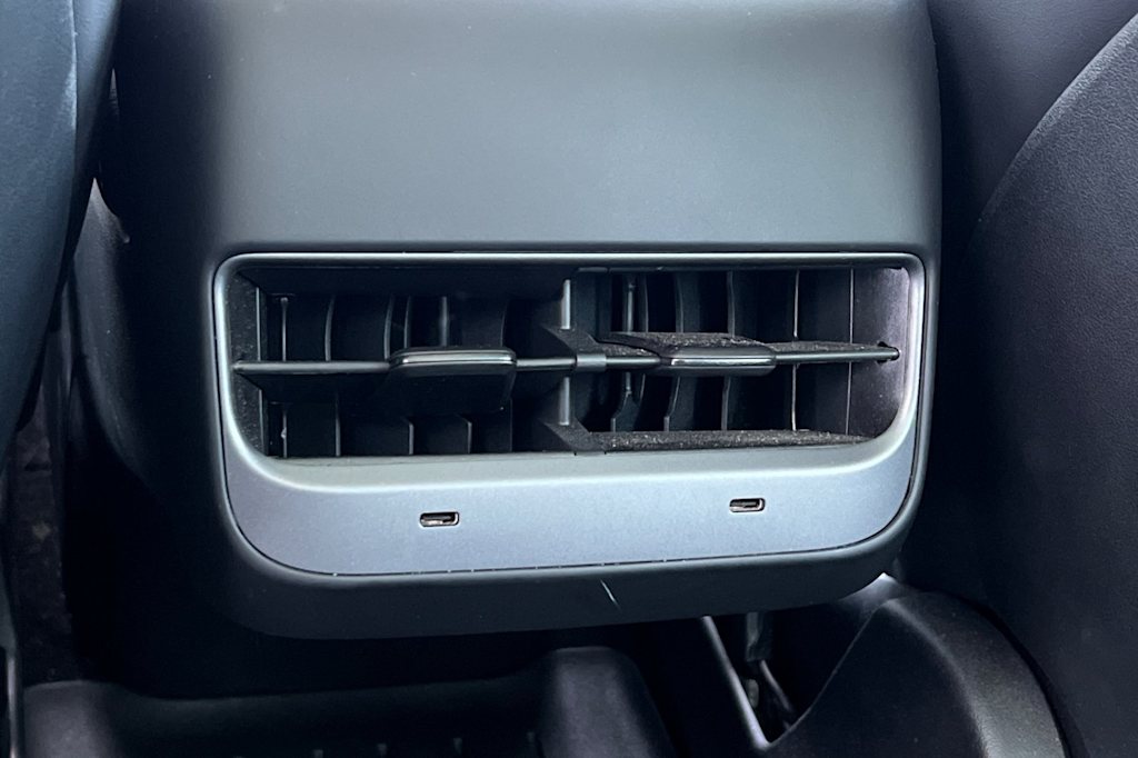 Thumbnail: 2023 Tesla Model 3 - 21