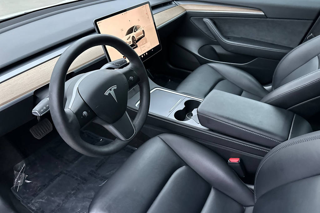 Thumbnail: 2023 Tesla Model 3 - 9