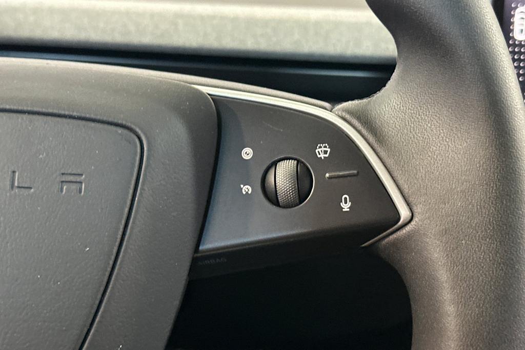 Thumbnail: 2025 Tesla Model 3 - 27