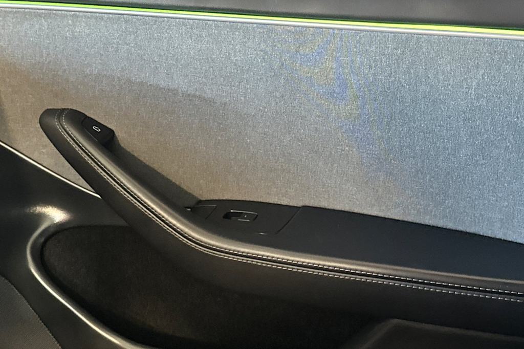 Thumbnail: 2025 Tesla Model 3 - 23