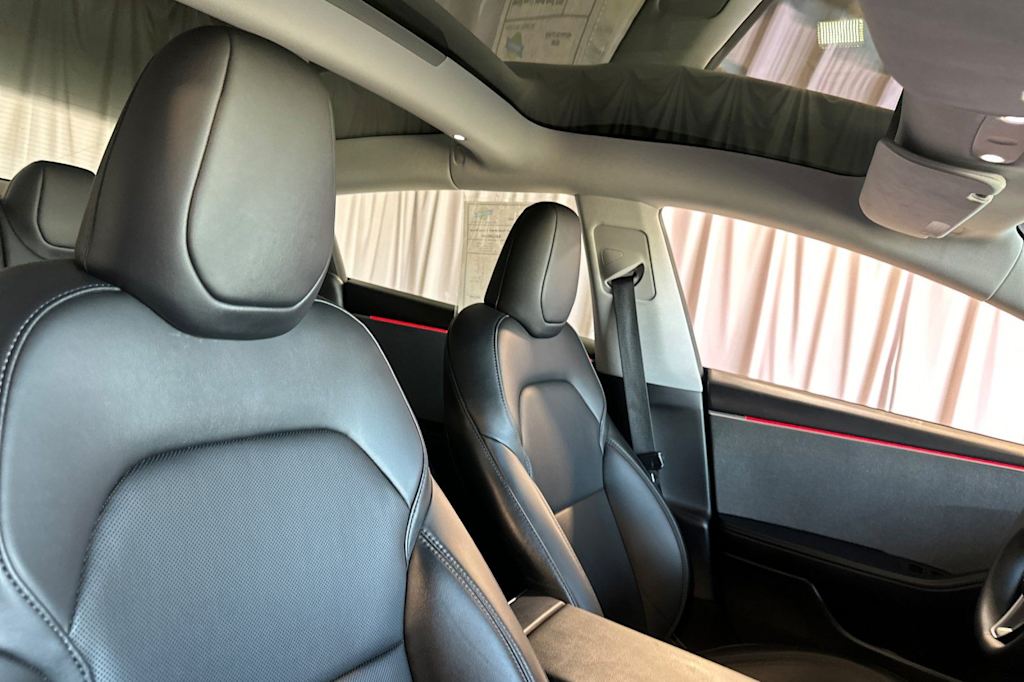 Thumbnail: 2025 Tesla Model 3 - 22