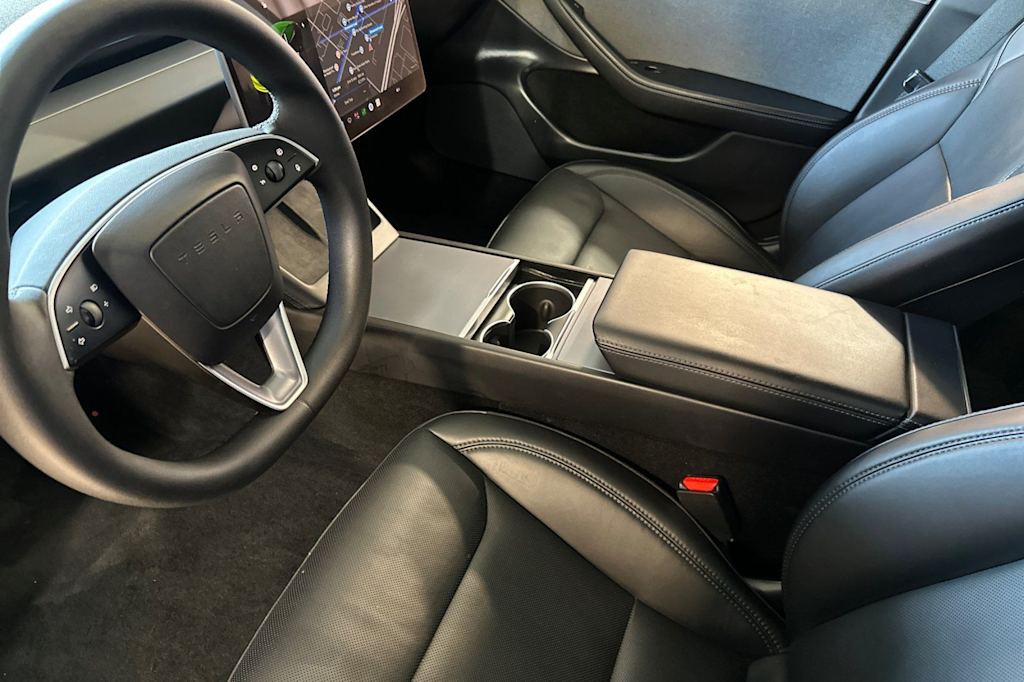 Thumbnail: 2025 Tesla Model 3 - 10