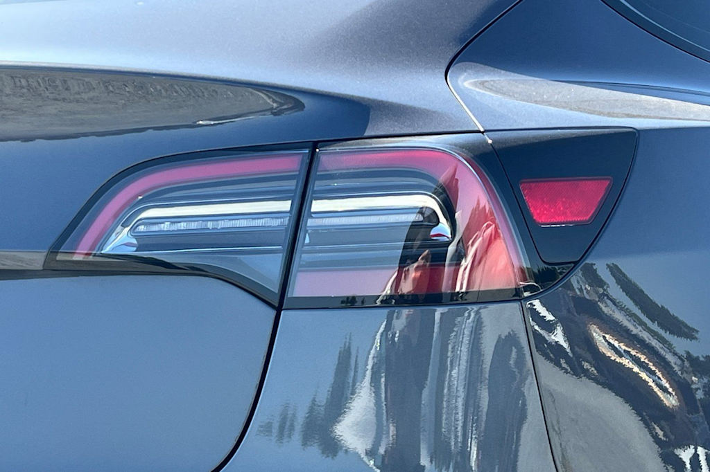 Thumbnail: 2023 Tesla Model 3 - 7