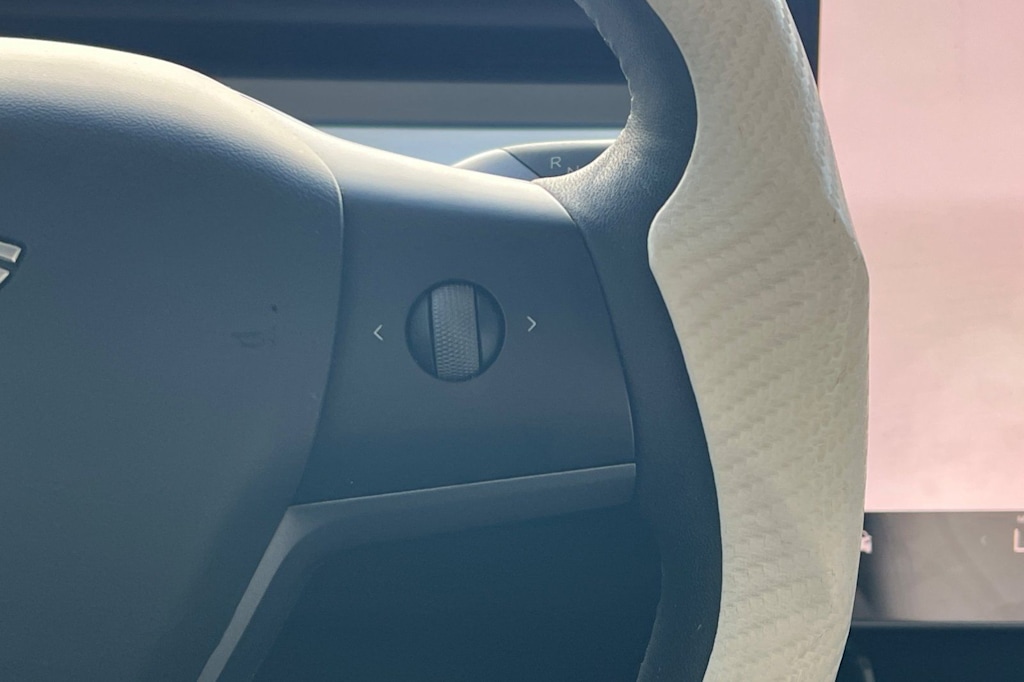 Thumbnail: 2023 Tesla Model 3 - 29