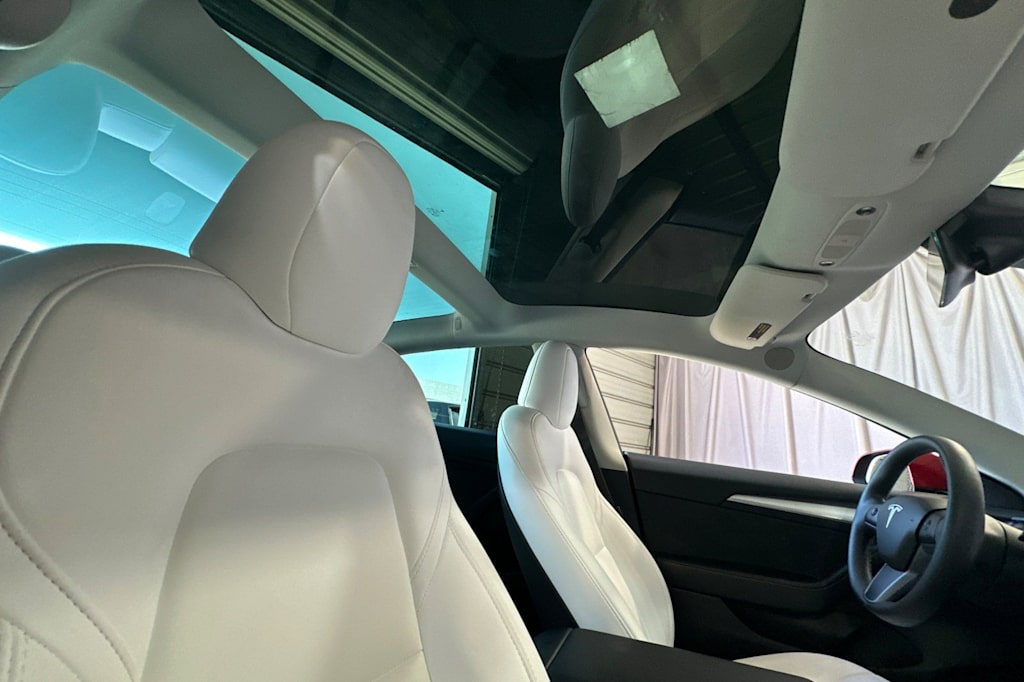 Thumbnail: 2023 Tesla Model 3 - 20