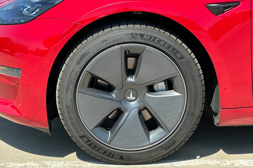 Thumbnail: 2023 Tesla Model 3 - 8