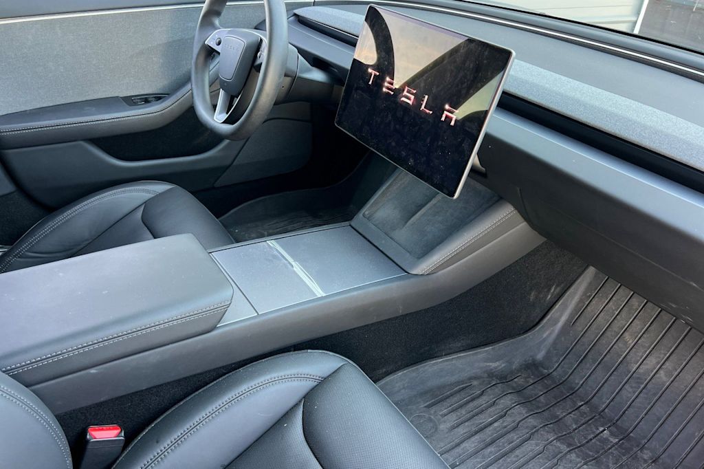 Thumbnail: 2025 Tesla Model 3 - 13