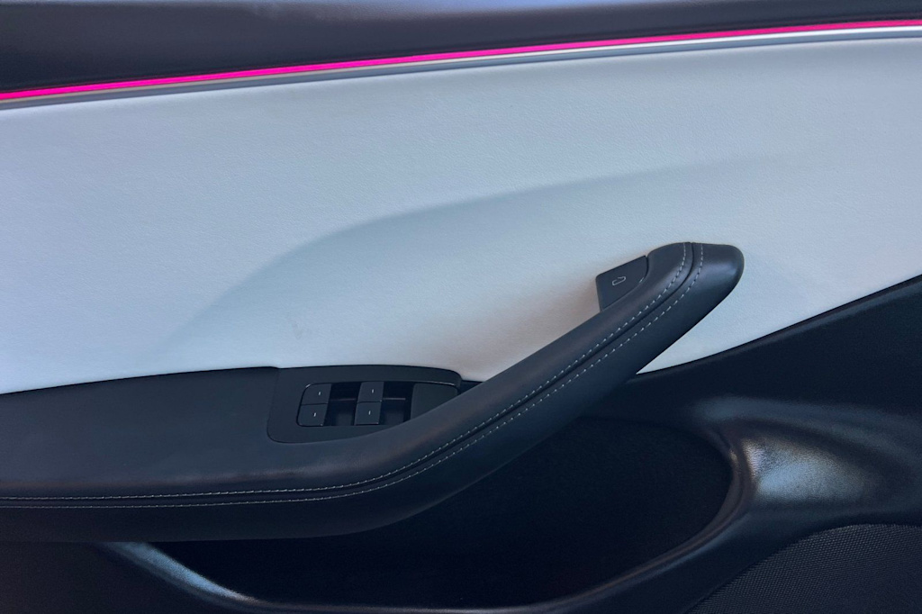 Thumbnail: 2025 Tesla Model 3 - 7