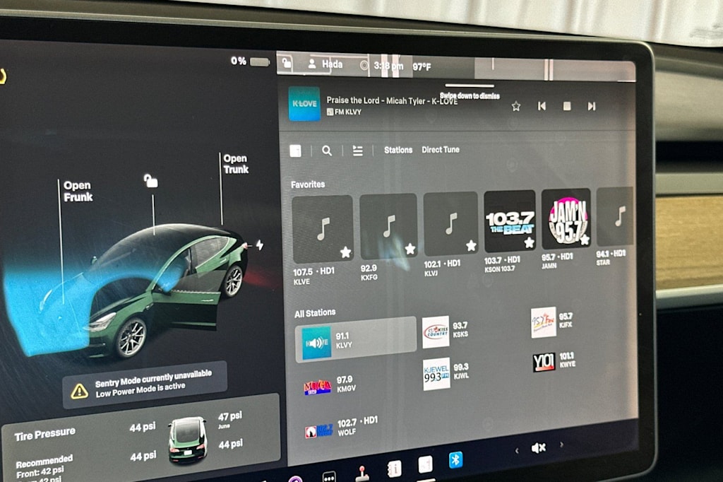 Thumbnail: 2021 Tesla Model 3 - 14