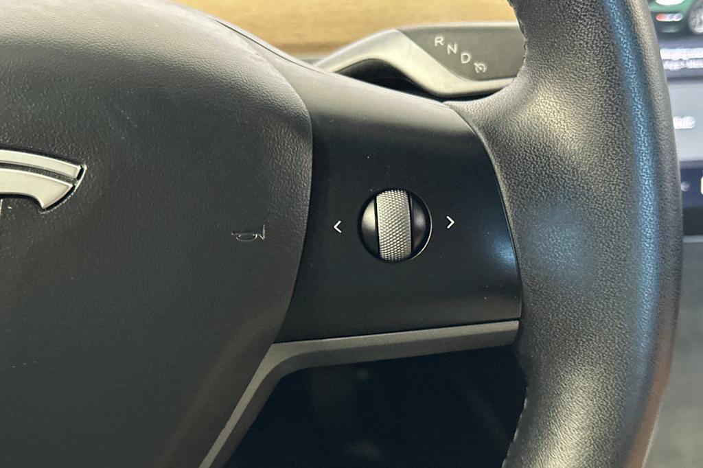 Thumbnail: 2021 Tesla Model 3 - 30
