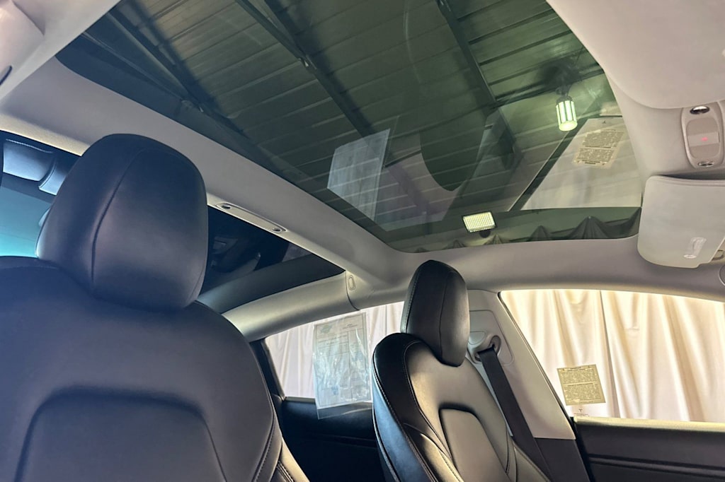 Thumbnail: 2021 Tesla Model 3 - 23