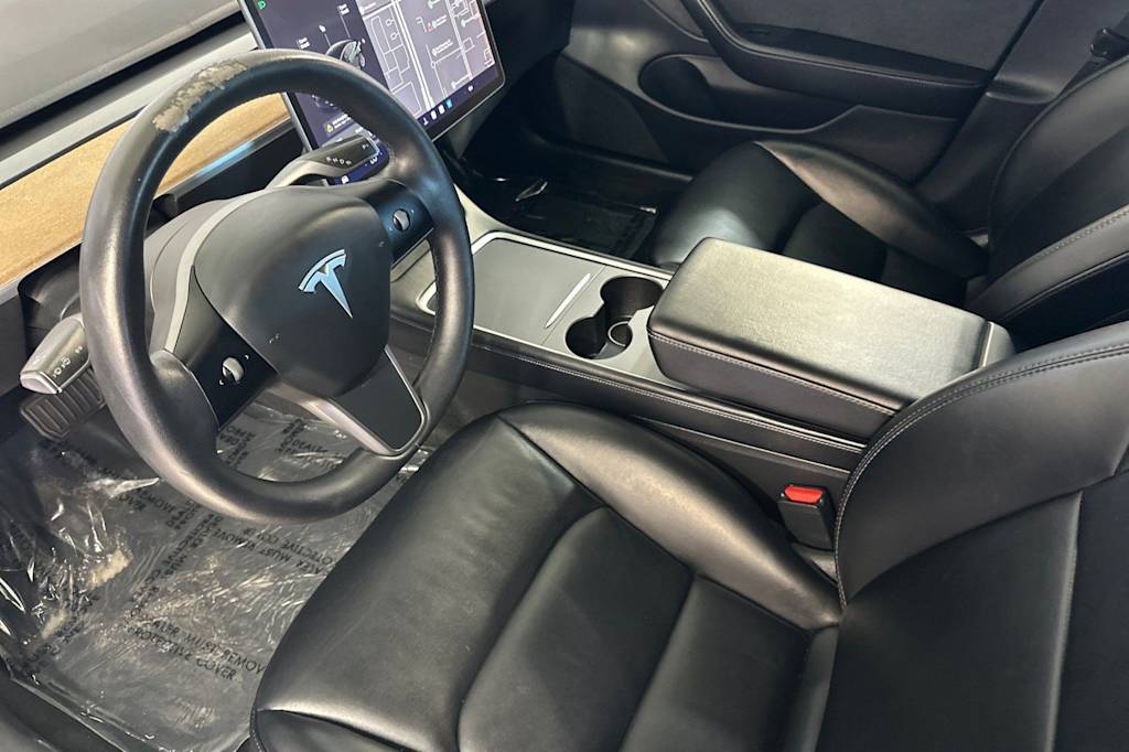 Thumbnail: 2021 Tesla Model 3 - 10