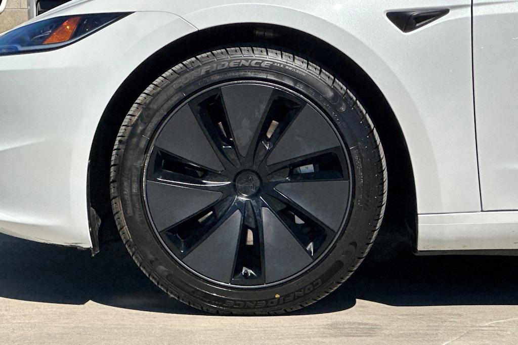 Thumbnail: 2024 Tesla Model 3 - 8