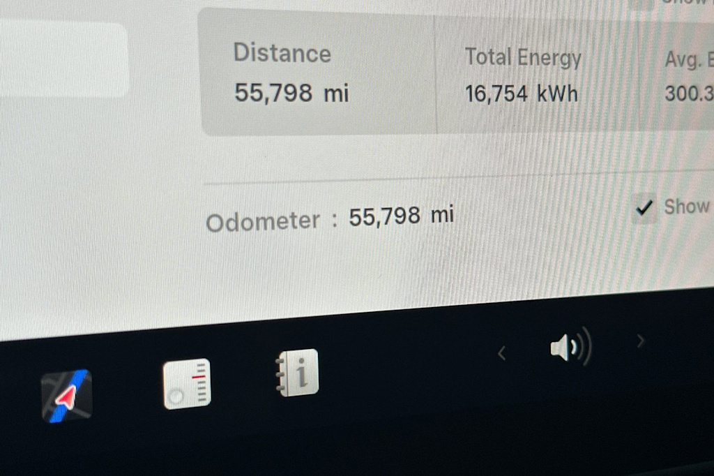 Thumbnail: 2023 Tesla Model 3 - 14