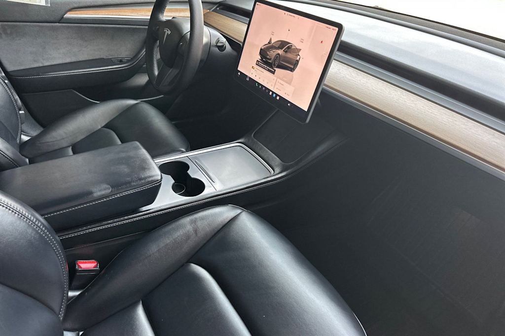 Thumbnail: 2023 Tesla Model 3 - 9