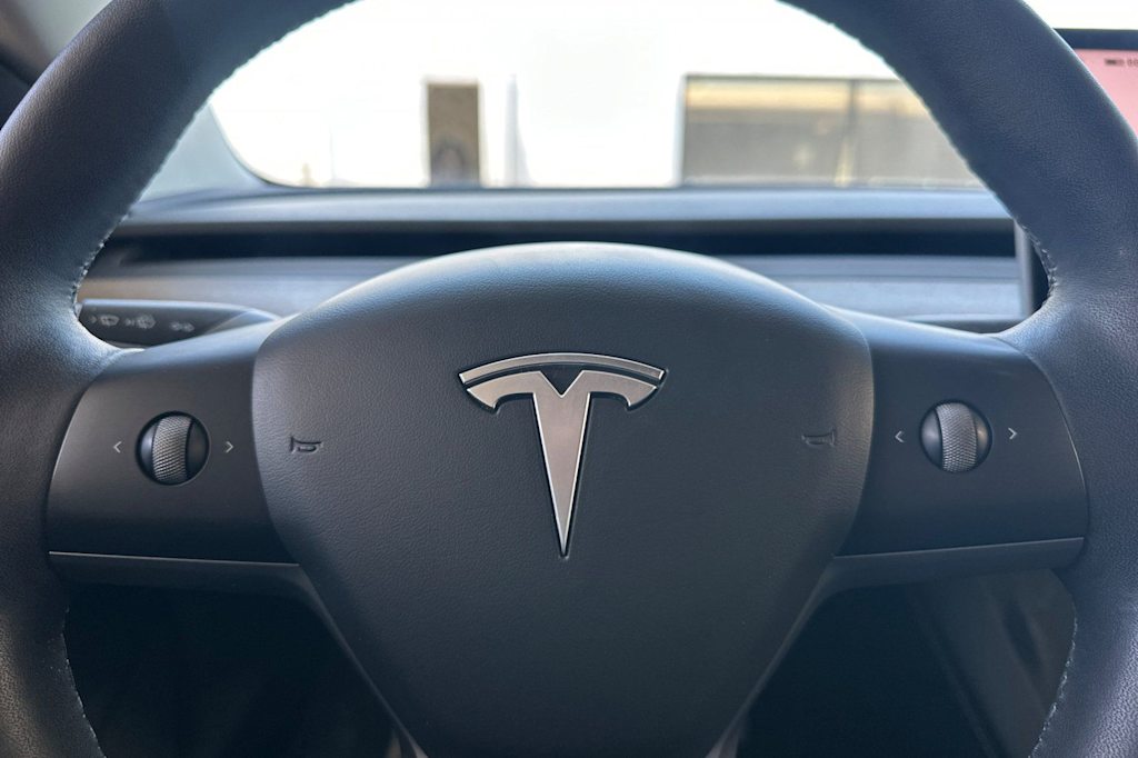 Thumbnail: 2023 Tesla Model 3 - 24