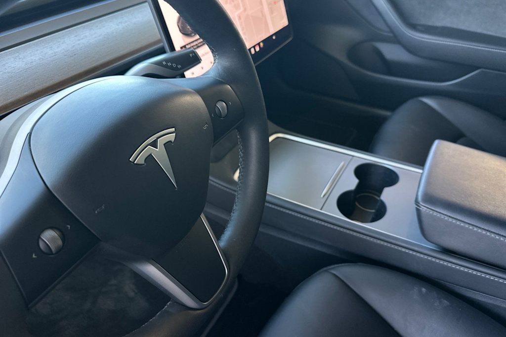 Thumbnail: 2023 Tesla Model 3 - 9