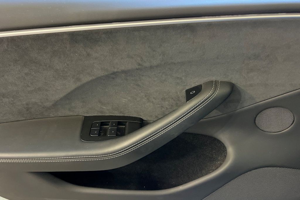 Thumbnail: 2024 Tesla Model 3 - 21