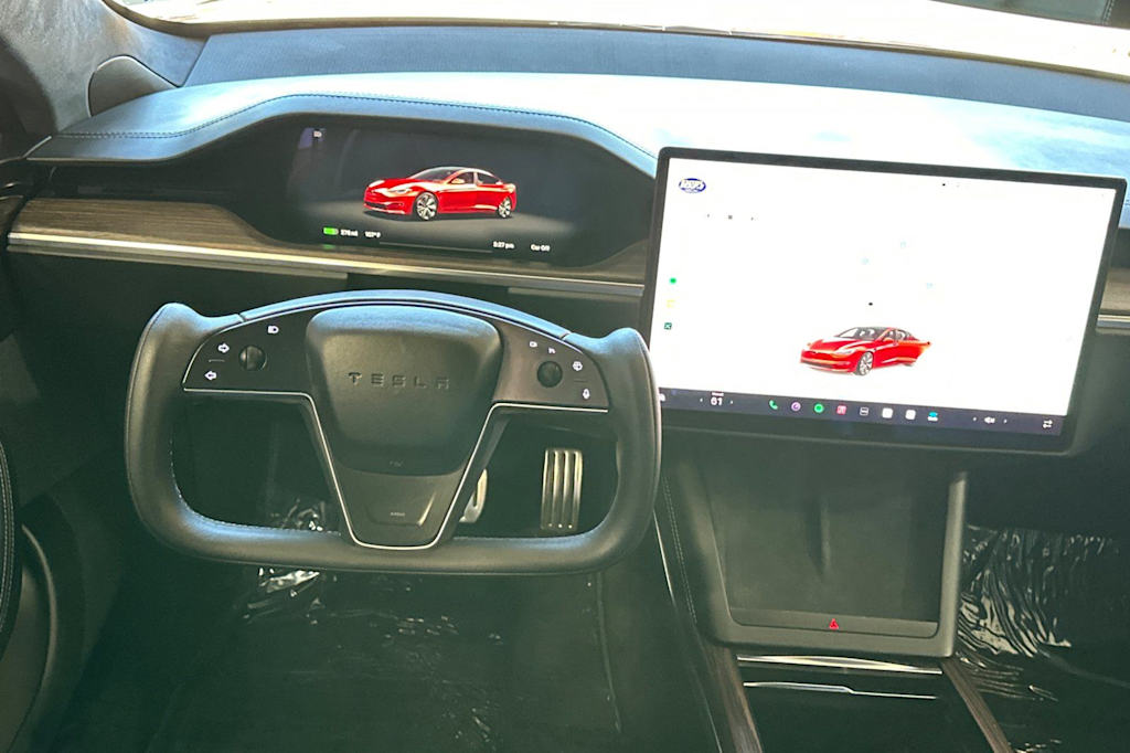 Thumbnail: 2022 Tesla Model S - 21