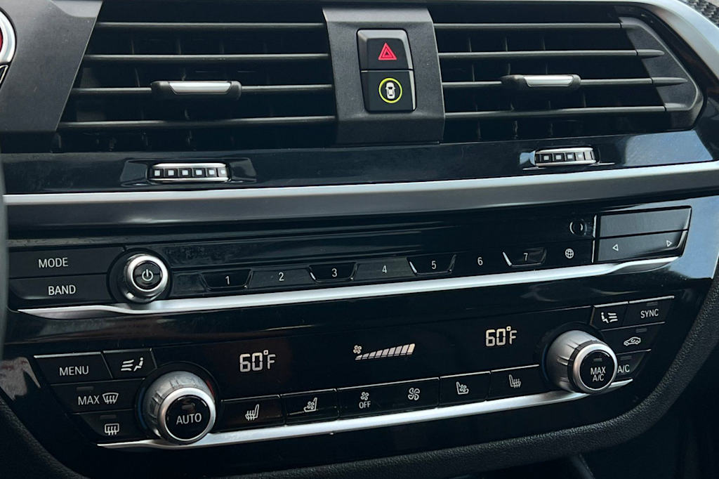 Thumbnail: 2021 BMW X4 - 30