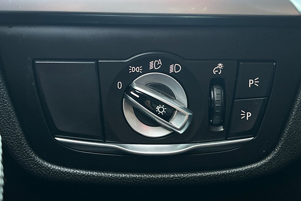 Thumbnail: 2021 BMW X4 - 36