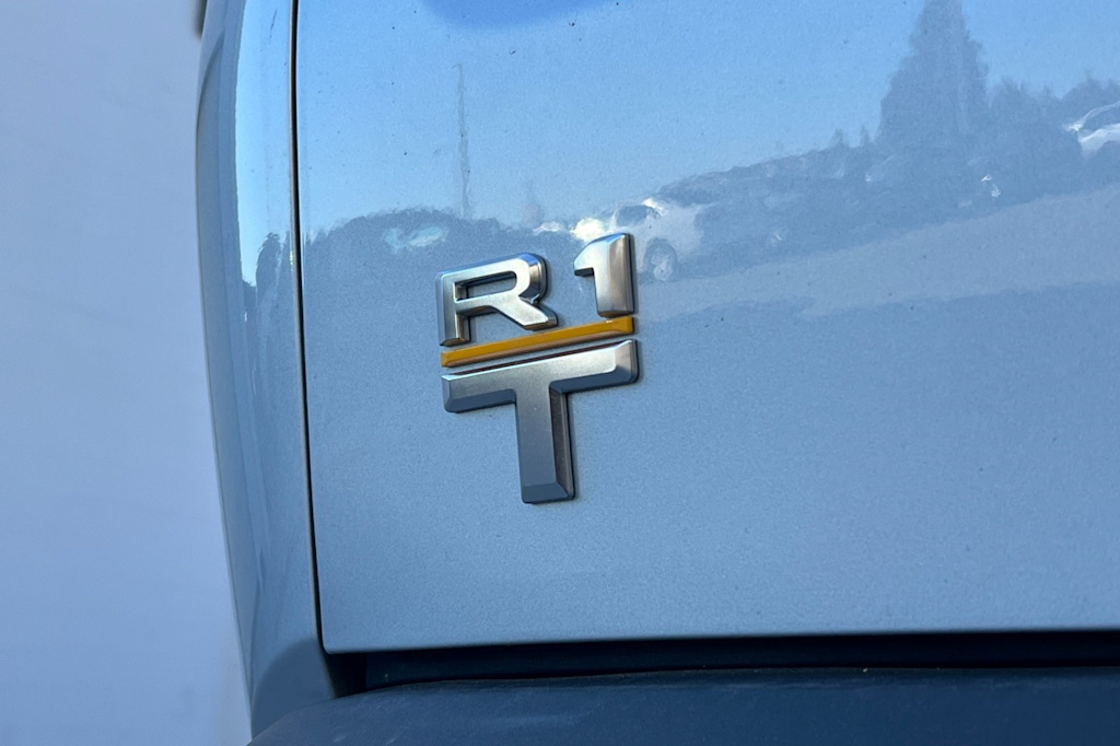 Thumbnail: 2023 Rivian R1T - 6