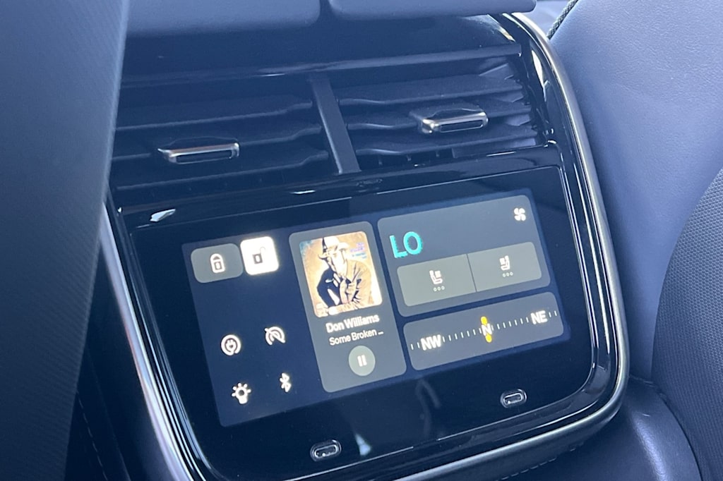 Thumbnail: 2023 Rivian R1T - 12