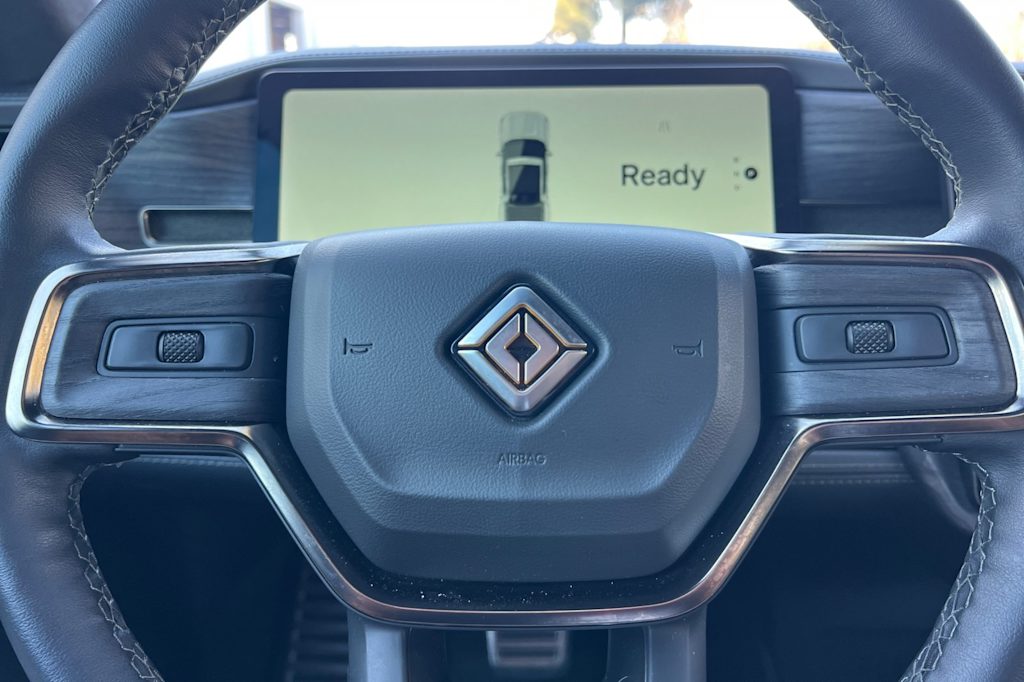 Thumbnail: 2023 Rivian R1T - 28