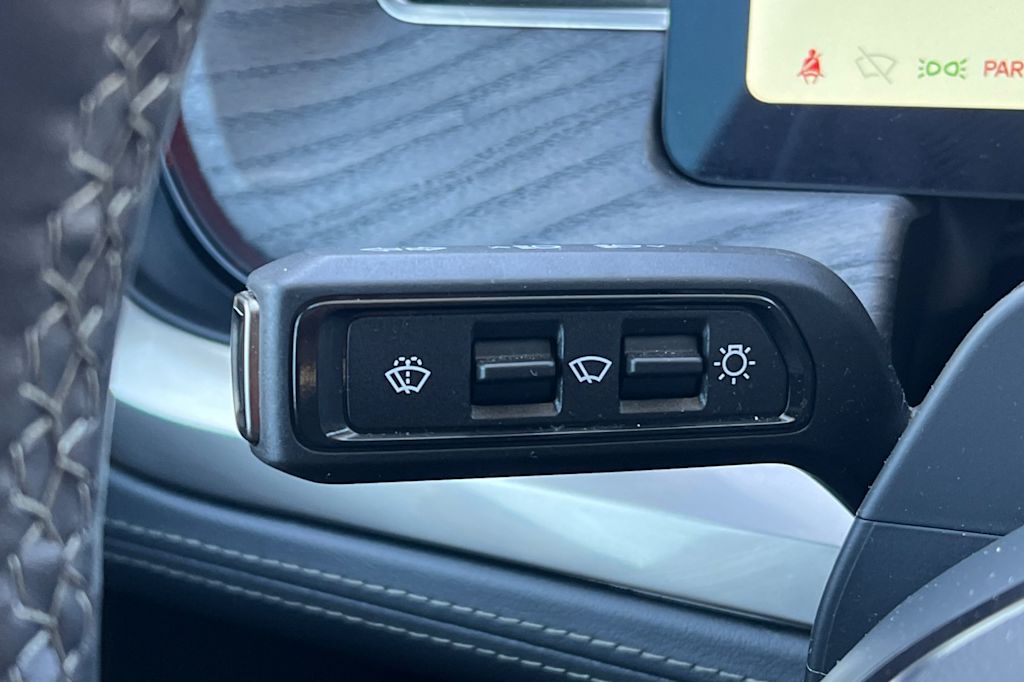 Thumbnail: 2023 Rivian R1T - 31