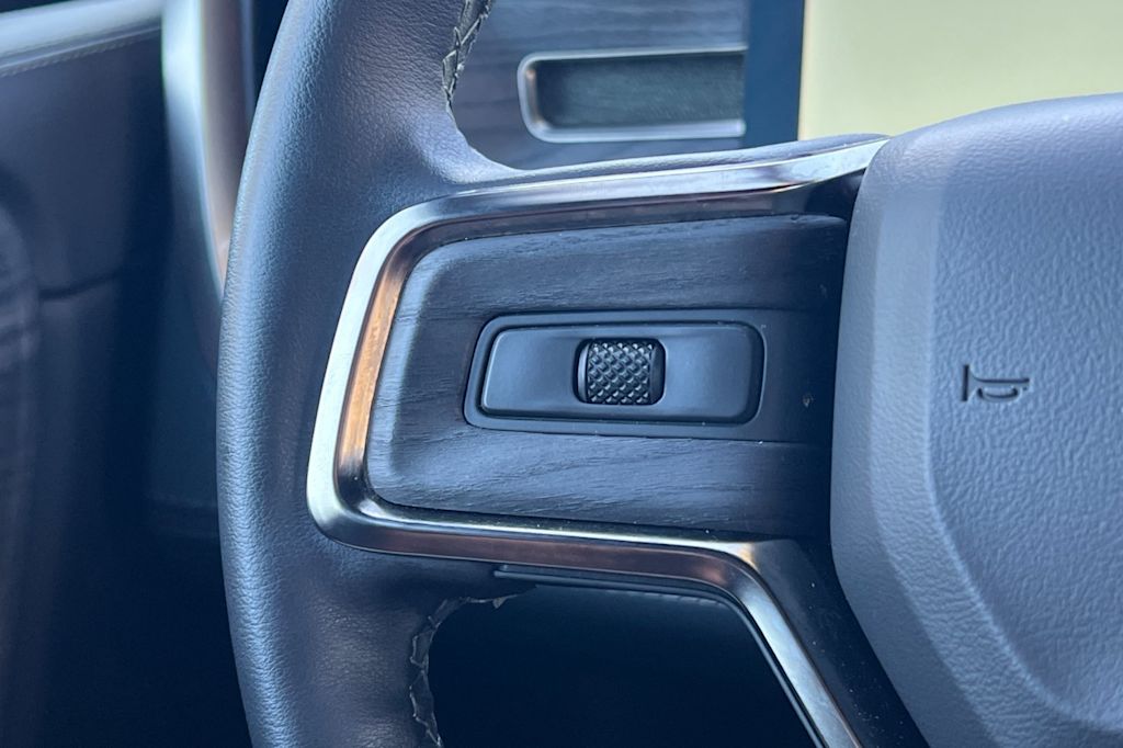 Thumbnail: 2023 Rivian R1T - 30