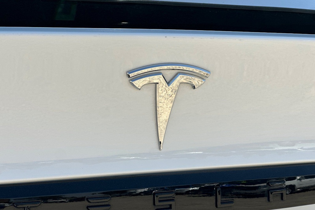 Thumbnail: 2022 Tesla Model X - 7
