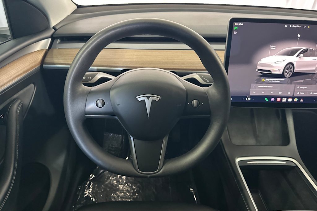 Thumbnail: 2024 Tesla Model Y - 9