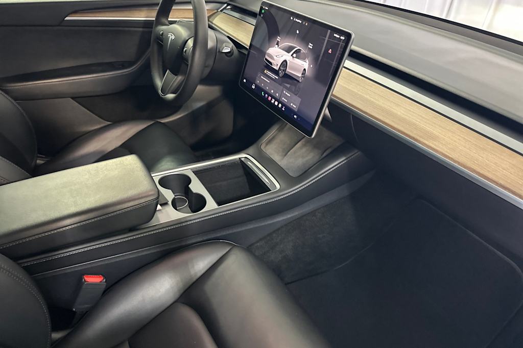 Thumbnail: 2024 Tesla Model Y - 12