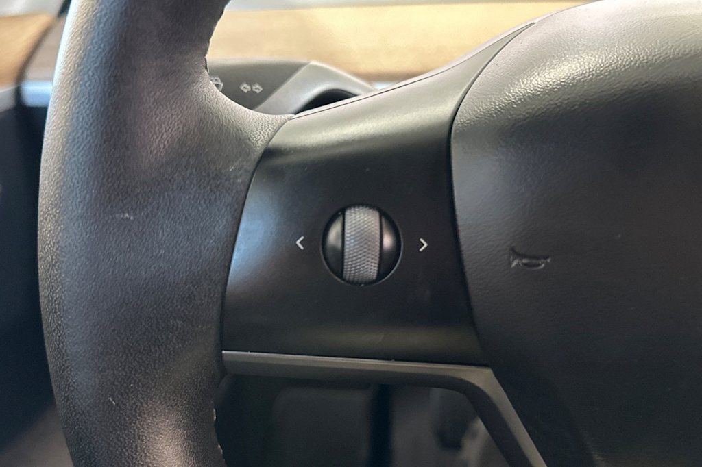 Thumbnail: 2024 Tesla Model Y - 30