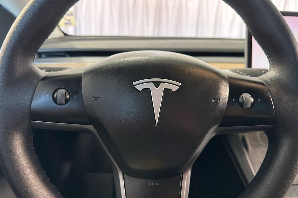 Thumbnail: 2024 Tesla Model Y - 28