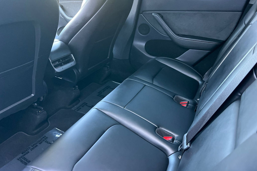 Thumbnail: 2023 Tesla Model Y - 10