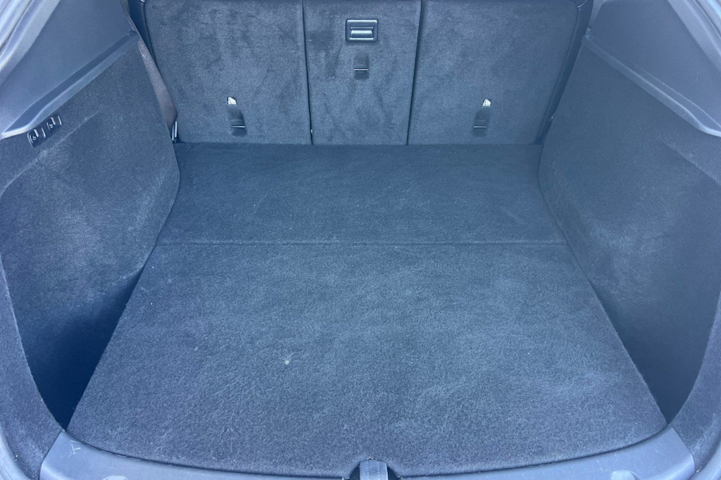 Thumbnail: 2023 Tesla Model Y - 33