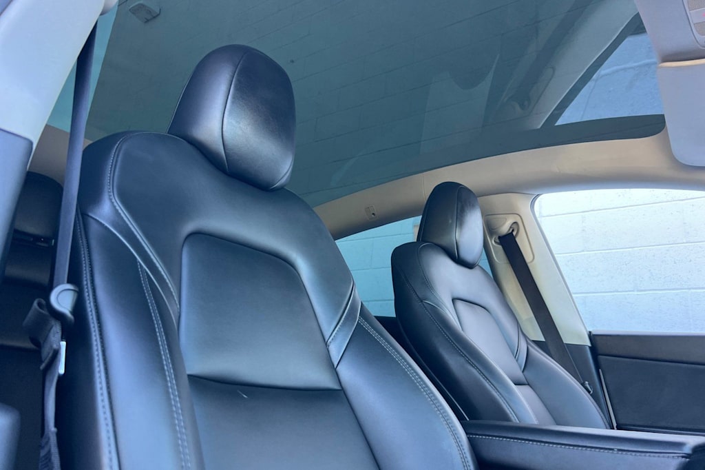 Thumbnail: 2023 Tesla Model Y - 23