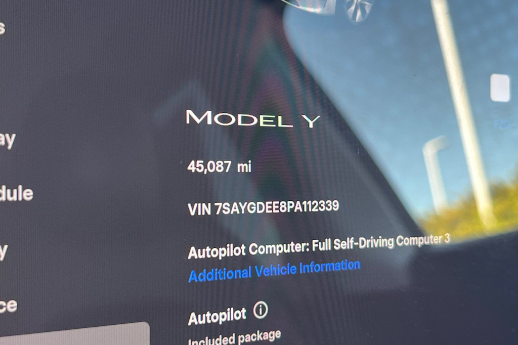 Thumbnail: 2023 Tesla Model Y - 14