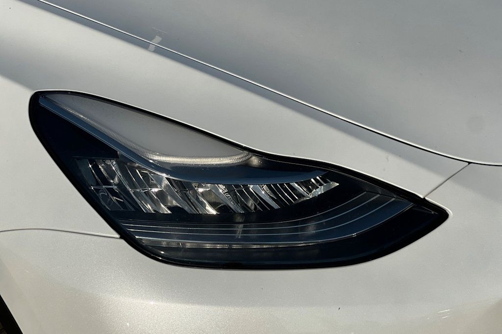 Thumbnail: 2023 Tesla Model Y - 35