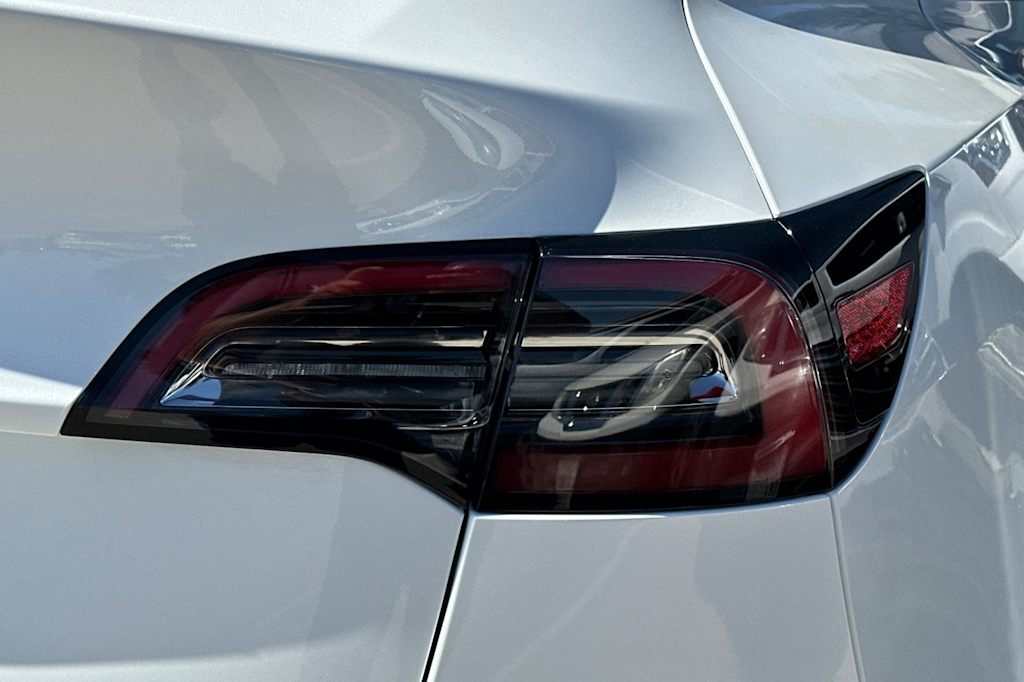 Thumbnail: 2022 Tesla Model Y - 31
