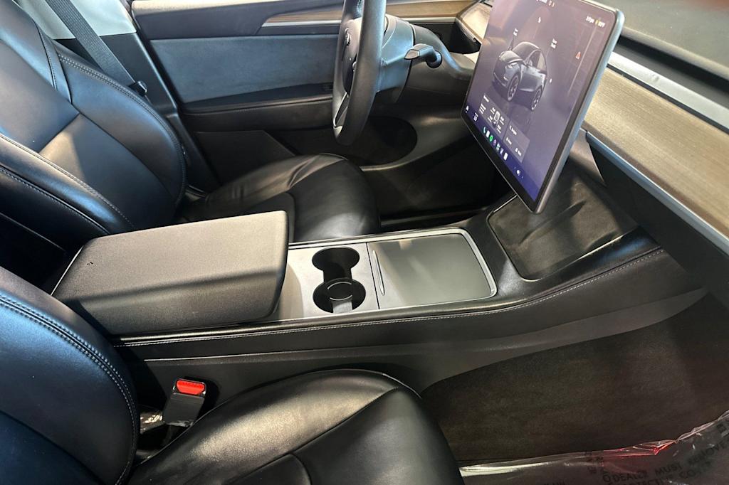 Thumbnail: 2024 Tesla Model Y - 11
