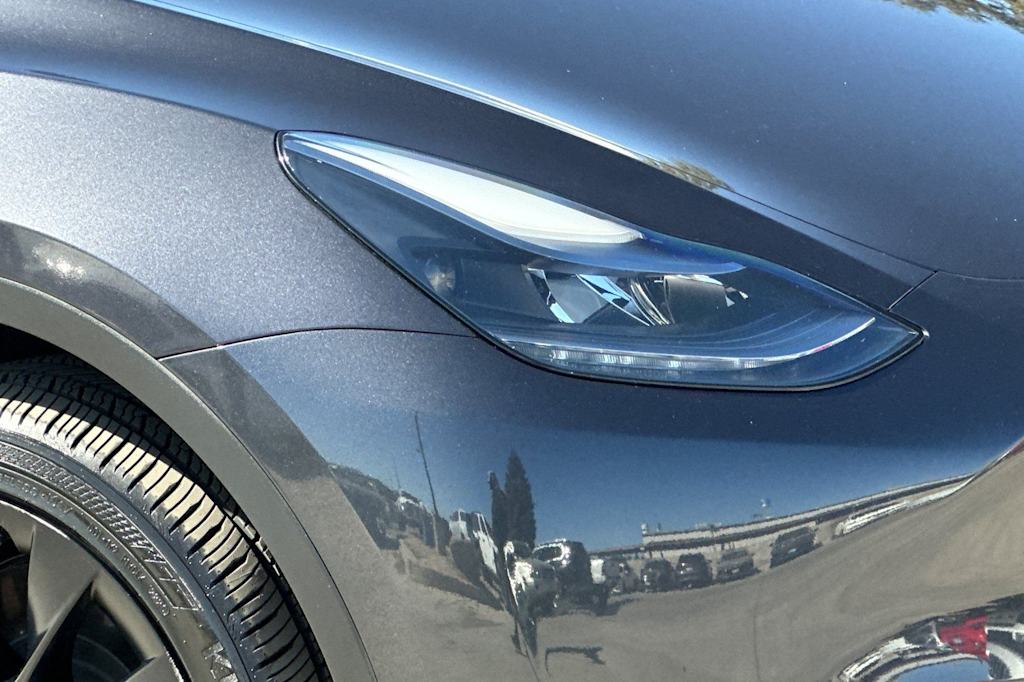 Thumbnail: 2024 Tesla Model Y - 34