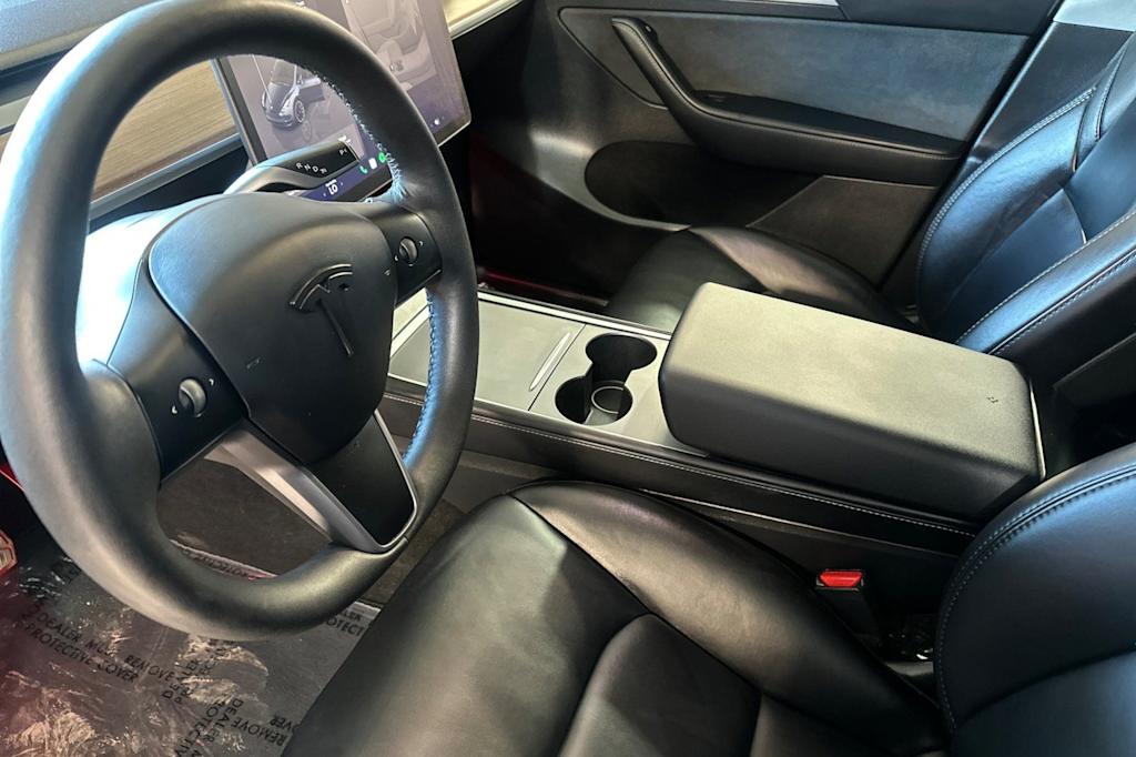 Thumbnail: 2024 Tesla Model Y - 10