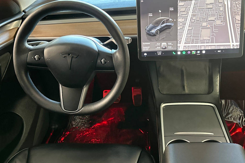 Thumbnail: 2024 Tesla Model Y - 9
