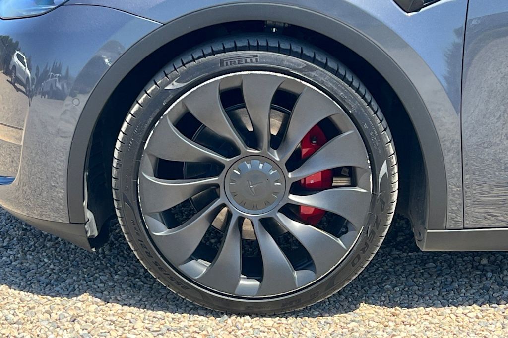 Thumbnail: 2022 Tesla Model Y - 8